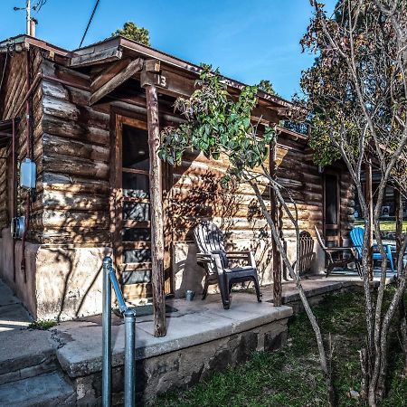 Apache Village Cabinette 13, Queen Bed, Midtown, Sleeps 2 Ruidoso Exterior foto