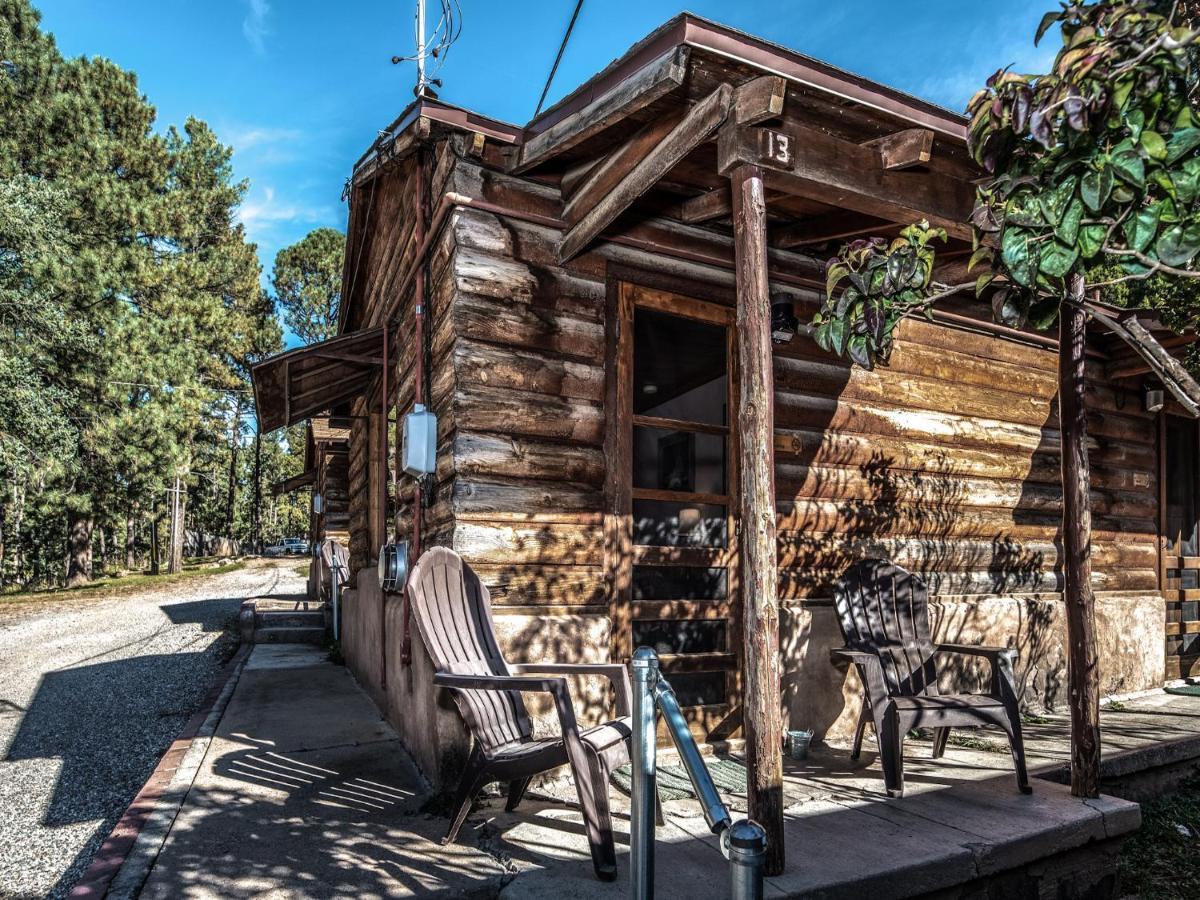 Apache Village Cabinette 13, Queen Bed, Midtown, Sleeps 2 Ruidoso Exterior foto