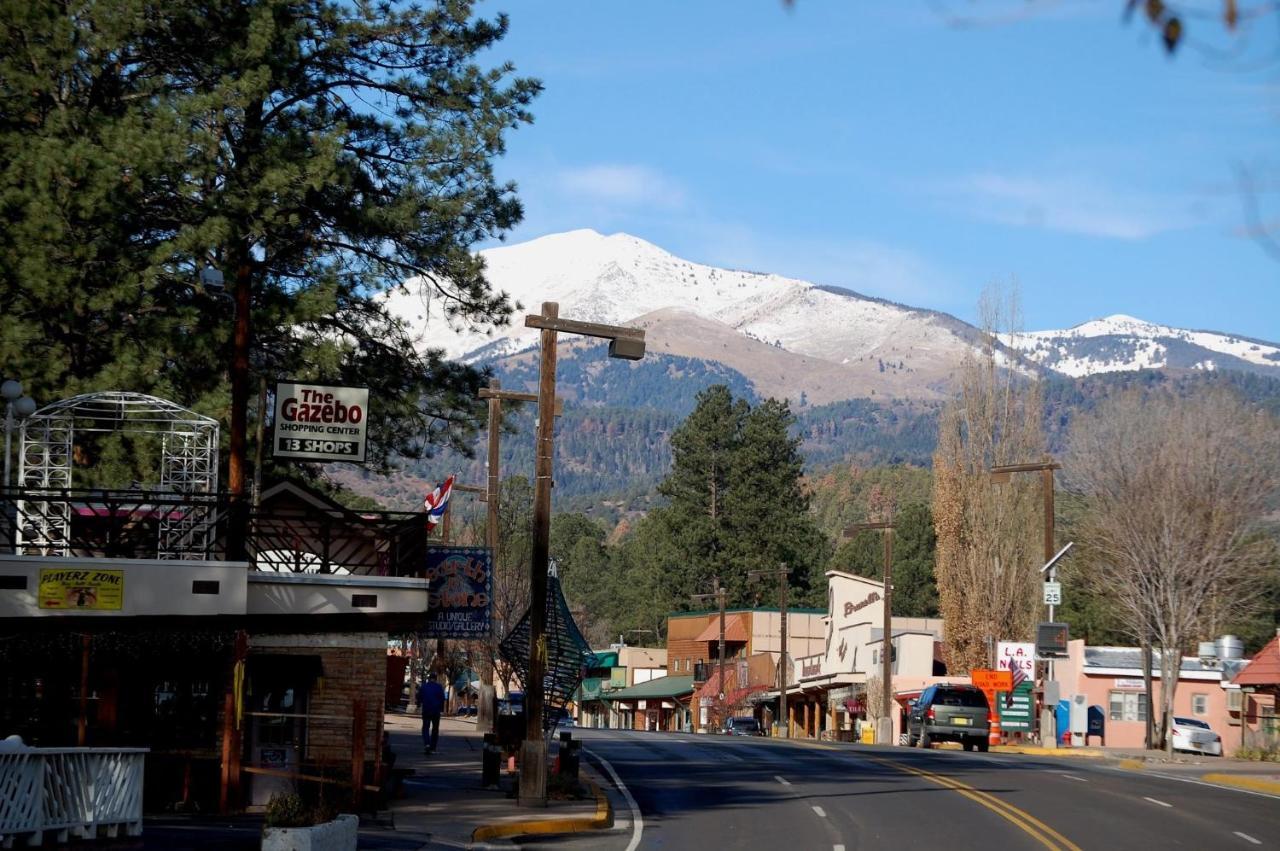 Apache Village Cabinette 13, Queen Bed, Midtown, Sleeps 2 Ruidoso Exterior foto